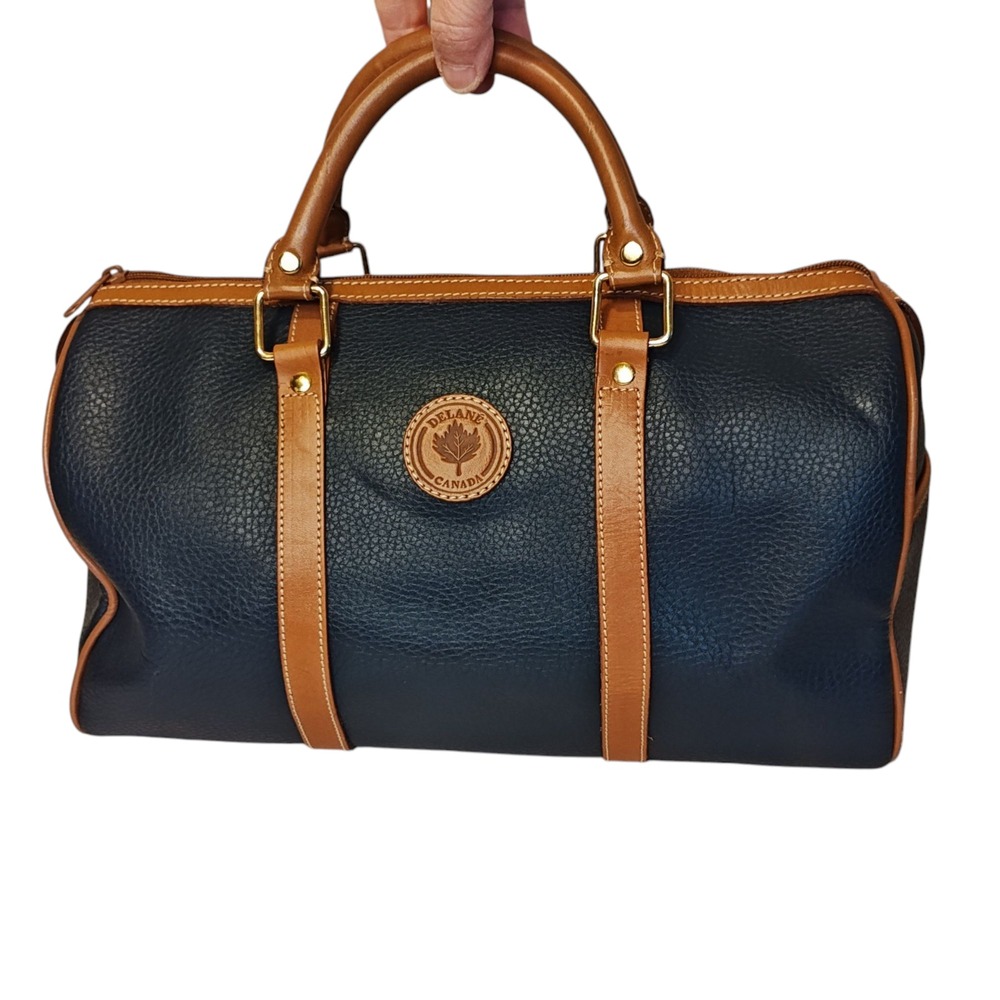 VTG Delane Canada Tote Bag Navy Blue Tan Trim Studded Bottom Lined Travel Handle